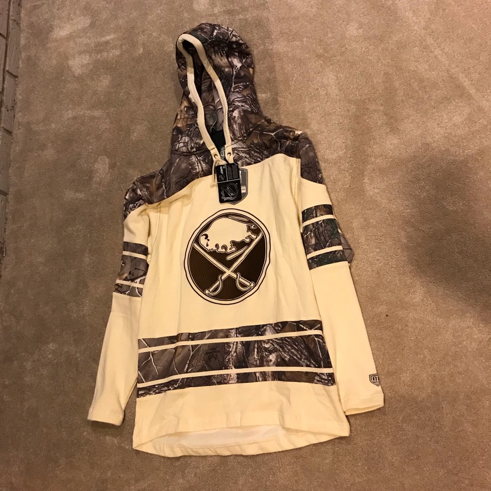 Camo, Buffalo sabers Eichel sweatshirt NEW